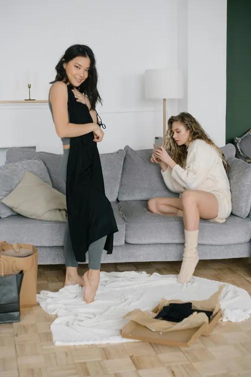 Friends styling outfits together